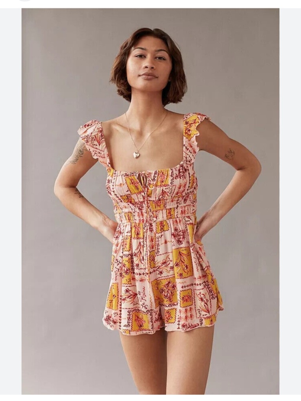 UO Rockaway Smocked Romper Urban Outfitters Printed Ruffle Sleeveless XS